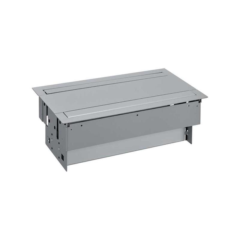 Блок розеточный врезной с крышкой двухсторон. и мет. вводом 12х2P+E алюм. Simon 400 47606000-133