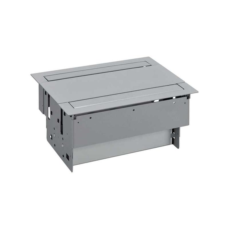 Блок розеточный врезной с крышкой двухсторон. и мет. вводом 6х2P+E 2 пустых мод. алюм. Simon 400 47403000-133