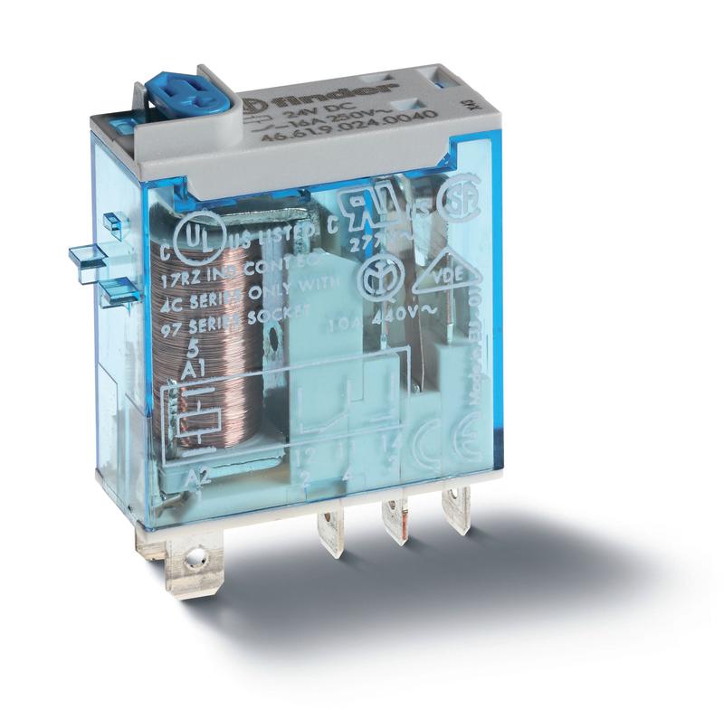 Реле миниатюрное промышленное электромеханич. монтаж в розетку или наконечники Faston (4.8х0.5мм) 1CO 16А AgNi 110В AC влагозащ. RTII опции: кнопка тест + мех. индикатор + LED(AC) FINDER 466181100054