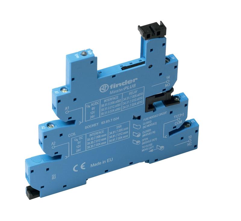 Розетка MasterPLUS с винт. клеммами (с зажимной клетью) для реле 34 серии 24-240В AC/DC в комплекте пластик. клипса опции: LED FINDER 93630240