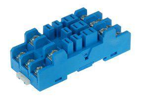 Розетка с винт. клеммами (под шайбу) для реле 62.31 62.32 62.33 в комплекте металлич. клипса 092.53 син. FINDER 92431SMA