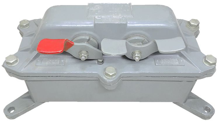 Пост управления КУ123-31У2 три элемента 3з+3р диам. отверстий 12мм IP56 Электротехник ET006316