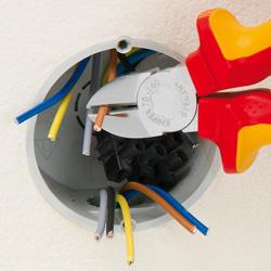 Бокорезы VDE L-140мм твердость кромок 62 HRC хром. Knipex KN-7006140