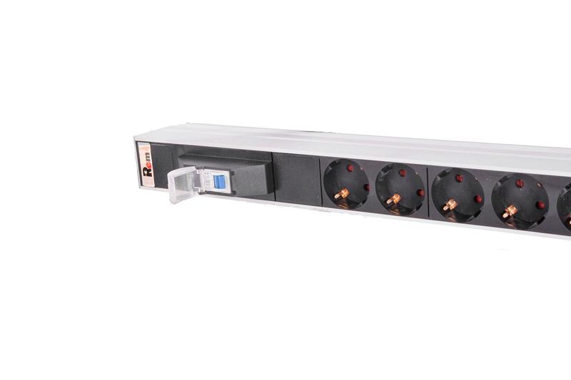 Блок распределения питания R-16-25S-A-1820-K 25хSchuko 16А базов. вертикал. без вилки Rem 1254446