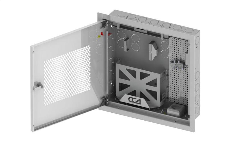 Шкаф квартирный телекоммуникационный встраиваемый с радиопрозрачной дверцей ШТ-НСс 4+3 патч-корда делитель 1х4 ССД 130411-01178