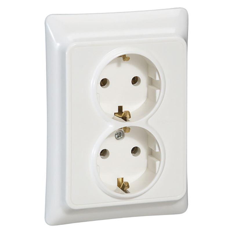 Розетка 2-м СП Kaptika 16А IP20 2х2P+E с заземл. немецк. стандарт бел. Leg 782113