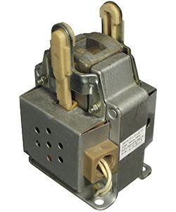 Электромагнит ЭМ44-37-1121-20 У3 220В тянущее исп.ПВ 100% IP20 с гибкими выводами Электротехник ET012009