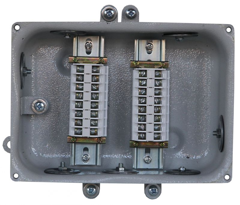 Коробка клеммная КЗН-16 У3 16 зажимов IP31 заглушка метал. Электротехник ET013206