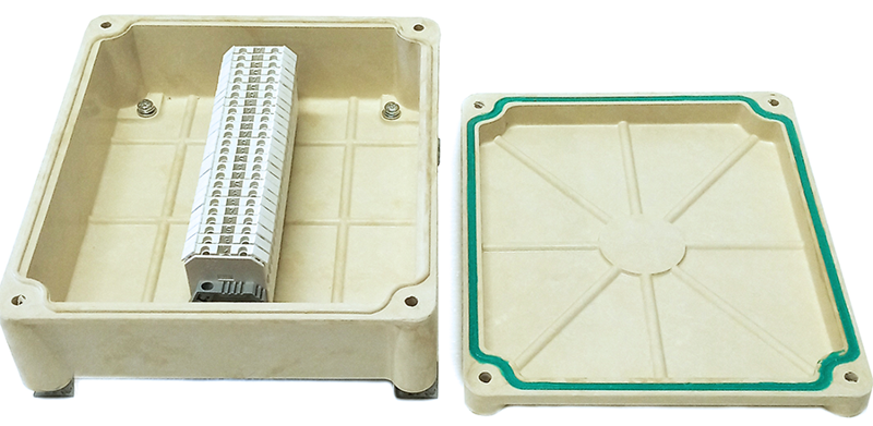 Коробка клеммная КСП-25 У2 25 клемм IP54 (без каб. вводов) Электротехник ET013218