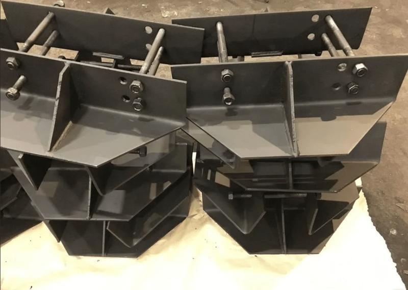 Плита МУ 103 (26.0085-32) покрытие черн. лак АЭМЗ 00003052