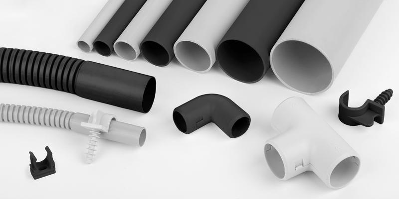 Труба гладкая ПВХ легкая d32мм черн. (дл.3м) (уп.60м) Ruvinil 53200(3)Ч