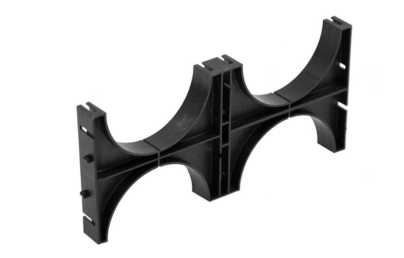 Распорка для труб защиты кабеля