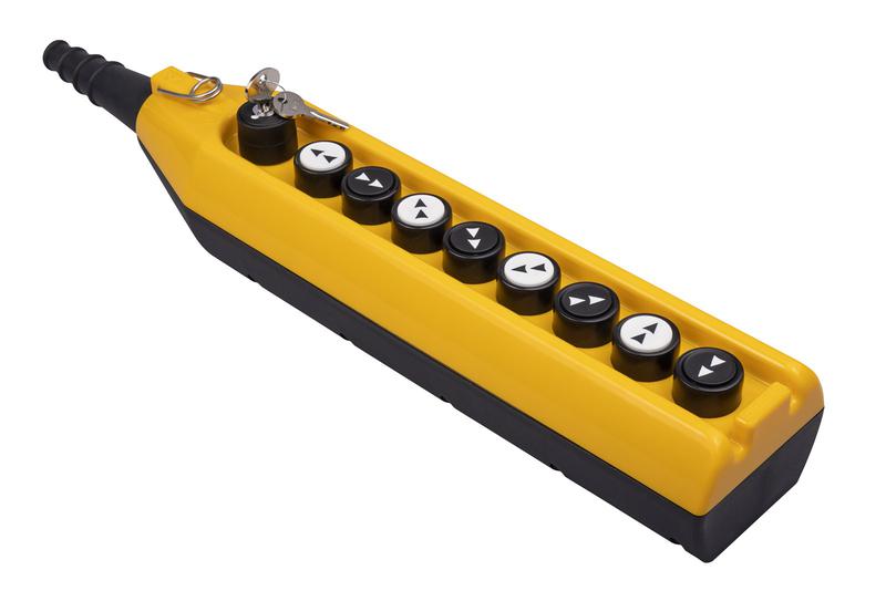 Пульт управления с ключом (1НО+1НЗ)4 группы управления 2 скорости EMAS PV9AC20C4444