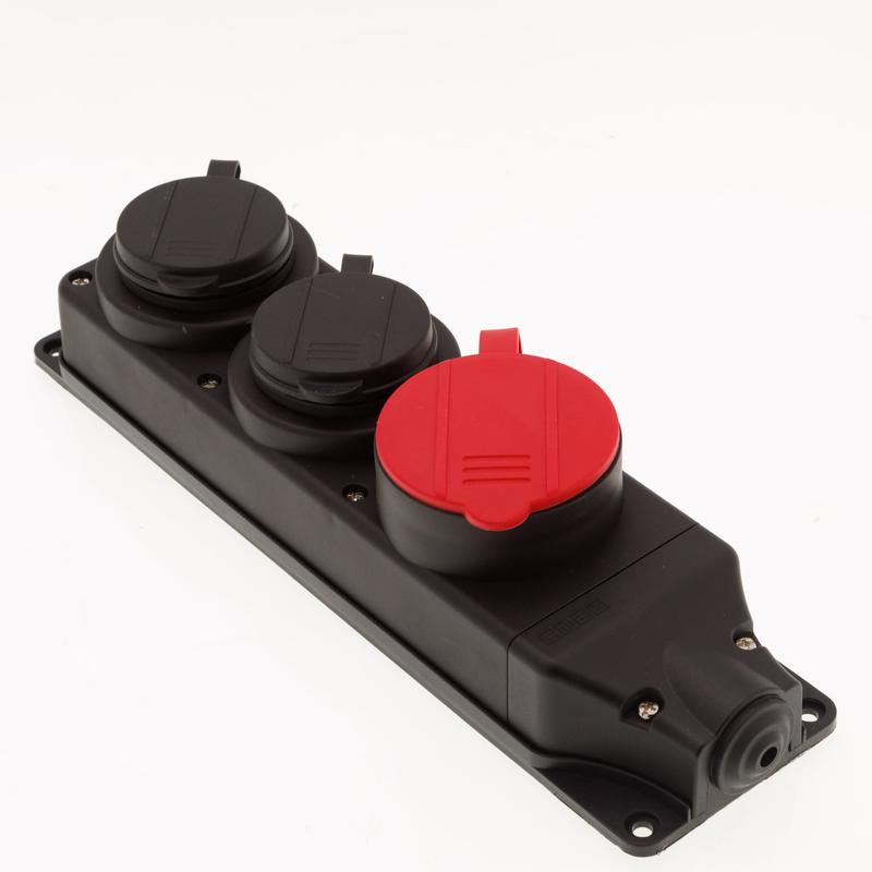 Розетка в резиновом корпусе трехместная 1х(3х25А)+2х(1х16А) EMAS EKS325PG12