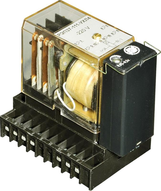 Реле промежуточное РЭП-37-111 110В DC 2/4 задн. присоед. ВНИИР A8120-77970287