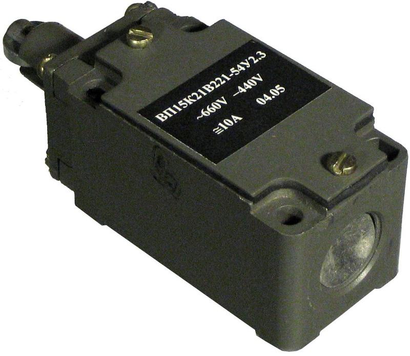 Выключатель путевой ВП-15К21Б221-54У2.3 1НО+1НЗ 10А IP54 толкатель с роликом полумгновенного действия A8014-80085053