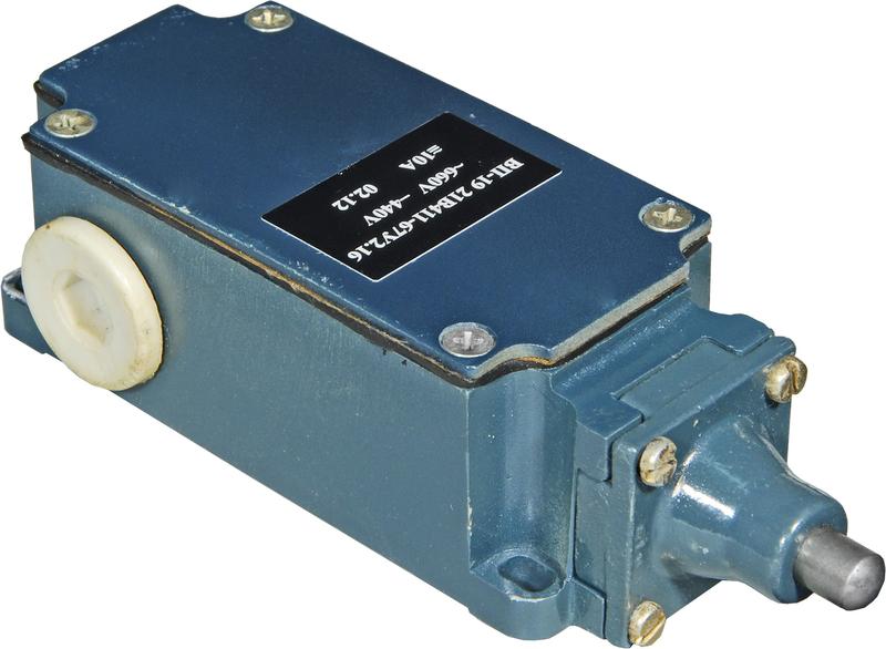 Выключатель путевой ВП-19 21Б411-67У2.16 2НО+2НЗ 10А IP67 толкатель A8014-80085350