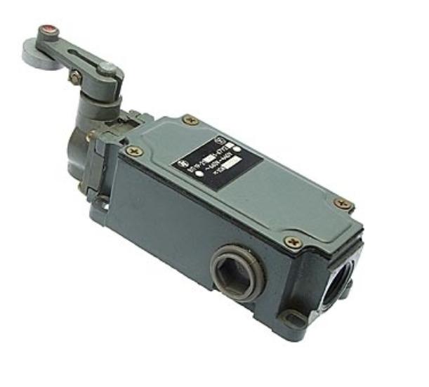 Выключатель путевой ВП-19 21В331-67У2.13 3НО 10А IP67 рычаг с роликом A8014-80086210