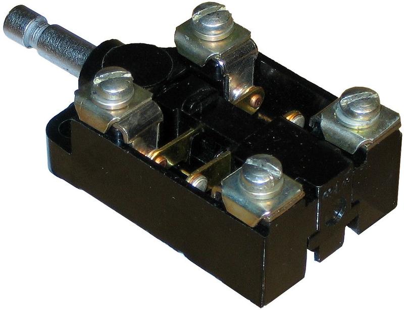 Выключатель путевой конечный ВПК-2010Б УХЛ4 1НО+1НЗ 10А IP00 шток 9мм толкатель A8014-80085183