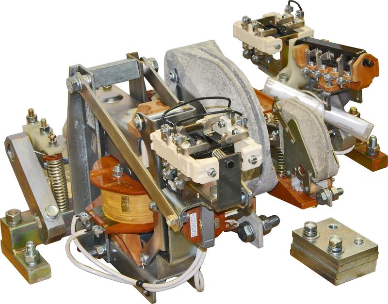 Контактор КТ-6051/3 220В AC установка на рейке ЧЭАЗ A8119-80082878