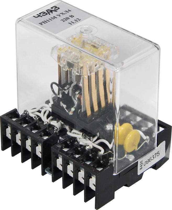 Реле промежуточное РП-11М 220В задн. присоед. ЧЭАЗ A8119-77951132