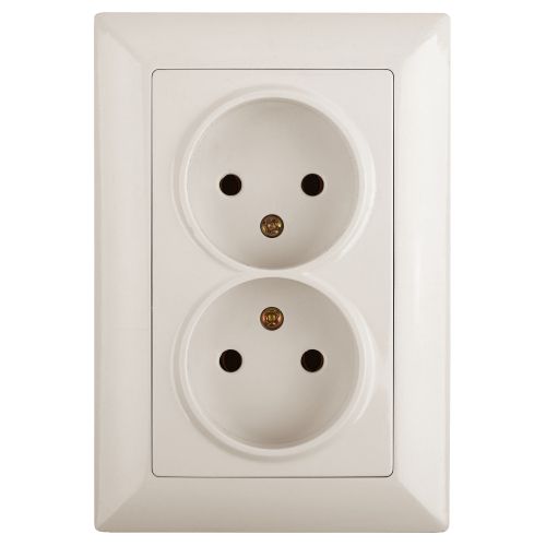 Розетка 1-м СП Solo 4-204-02 2х2P 16А 250В IP20 без заземл. слон. кость Intro Б0053667