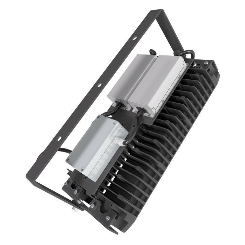 Прожектор светодиодный LAD LED R700-2-PC-60-750-D36-170L1 PROM 170Вт IP67 5000К 230В CRI70 КСС типа "Г" крепление на лире ЛАДзавод LADR72PC60750D36170L1PROM