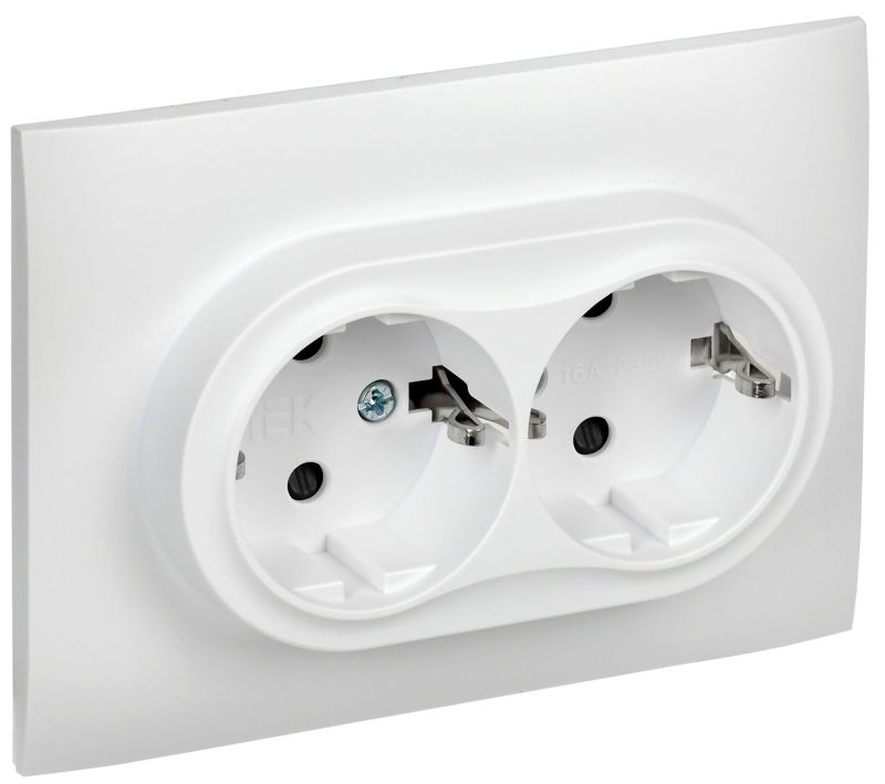 Розетка 2-м SKANDY 16А с заземл. защ. шторки в сборе SK-R07W арктич. бел. IEK SK-R24-16-K01-F