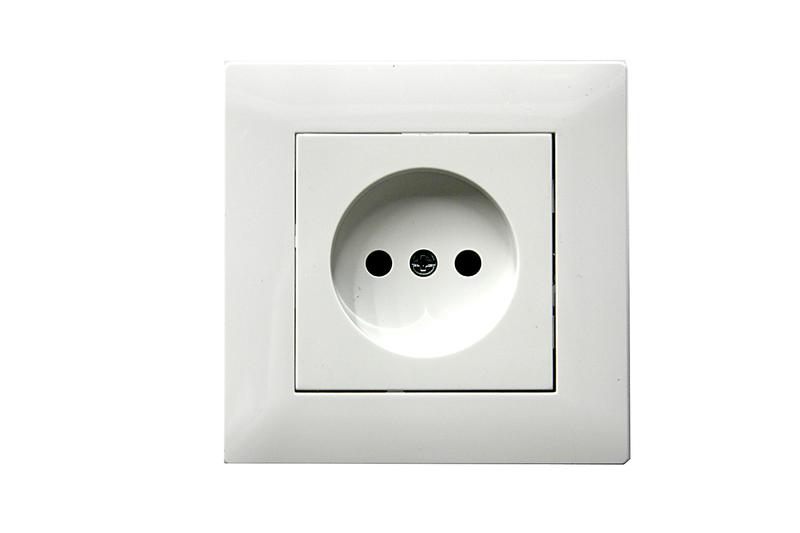 Розетка 1-м Karea RIZZ без заземл. керамика бел. Makel 88001002