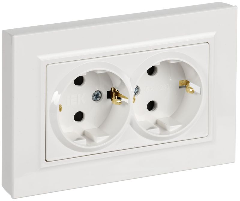 Розетка 2-м СП BRITE РСшПл12-3-БрБ 16А в сборе с заземл. защ. шторки плоская бел. IEK BR-R28-16-K01-F-PRO