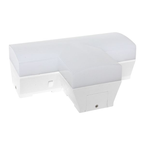 Коннектор фигурный для светодиод. линейных светильников ДБО-T 10Вт 6500К IP20 бел. LUMA EKF LBL-T-10-W-6500