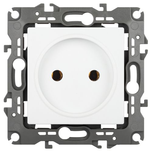 Розетка 1-м Эра12 12-2105-01М 16А 250В 2P бел. матов. Эра Б0065704