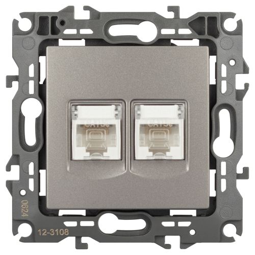 Розетка компьютерная 2-м Эра12 12-3108-16 2XRJ45 титан Эра Б0065665