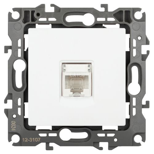 Розетка информационная Эра12 12-3107-01М RJ45 бел. матов. Эра Б0065712
