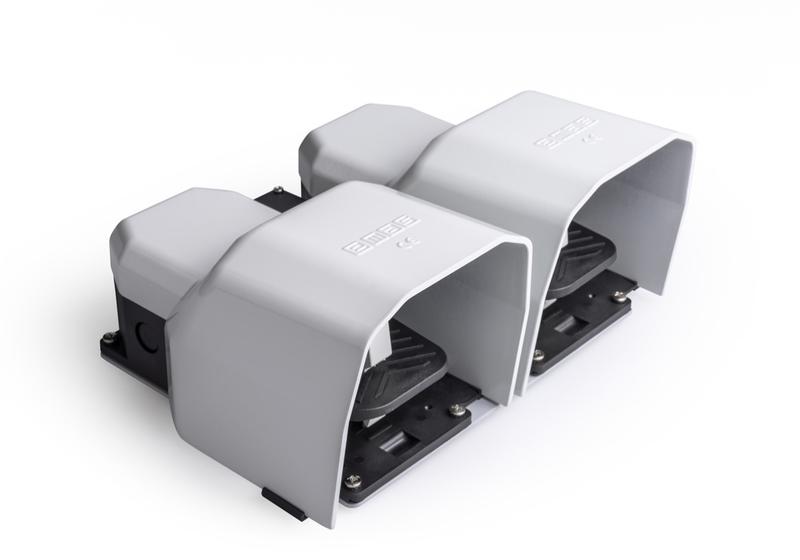 Педаль двойная (1НО+1НЗ) + (1НО+1НЗ) 250В AC 4А IP65 основание для рукояти; с защ. кожухом алюм. сер. EMAS PDKA22BB10G