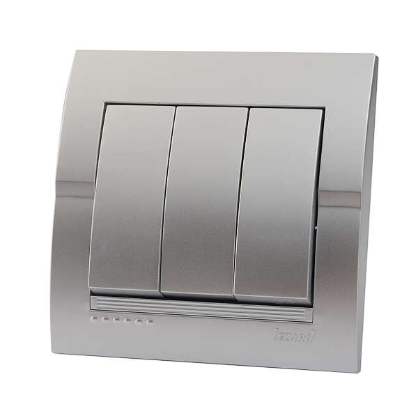 Выключатель 3-кл. СП Deriy 10А серебр. метал. LEZARD 702-2828-109