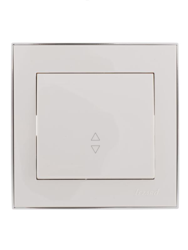 Переключатель проходной 1-кл. СП Rain 10А IP20 с хром. боковой вставкой бел. LEZARD 703-0225-105