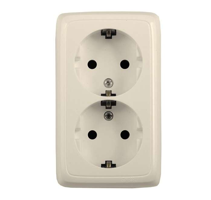 Розетка 2-м ОП Альфа 16А IP20 250В с заземл. защ. шторки с изолир. пластиной сл. кость HEGEL РА16-154-01