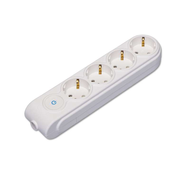 Колодка удлинителя 4-м с заземл. защ. шторки с выкл. Makel N4310000