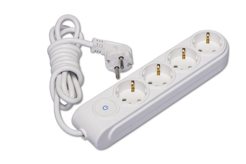 Удлинитель 4х3м с заземл. 16А IP20 с выкл. защ. шторки Makel N4310043