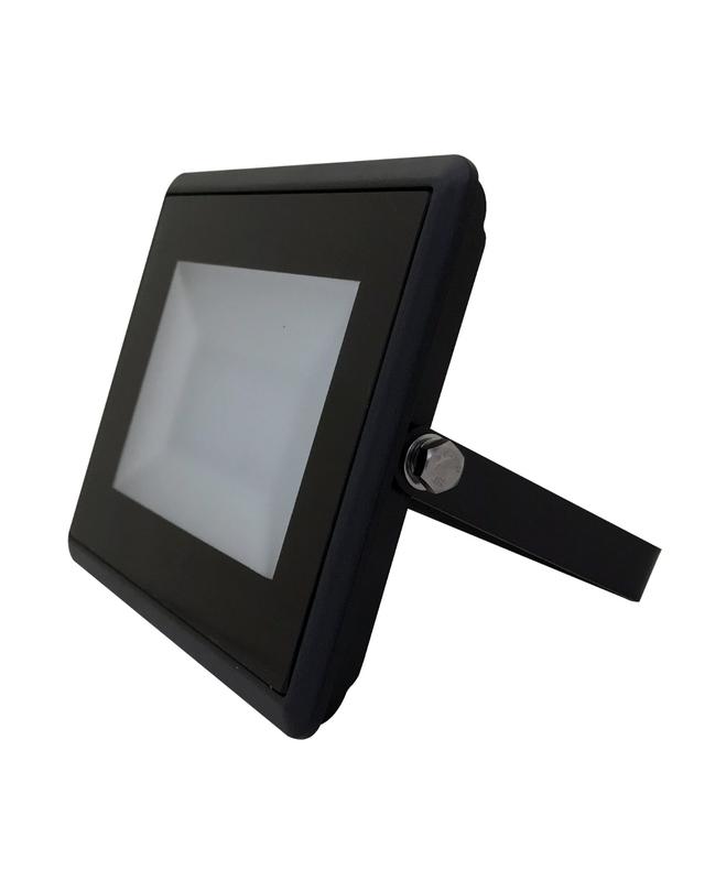 Прожектор светодиодный Eco Class Floodlight 30Вт 3000К IP65 1950лм ДО черн. LEDVANCE 4058075176638