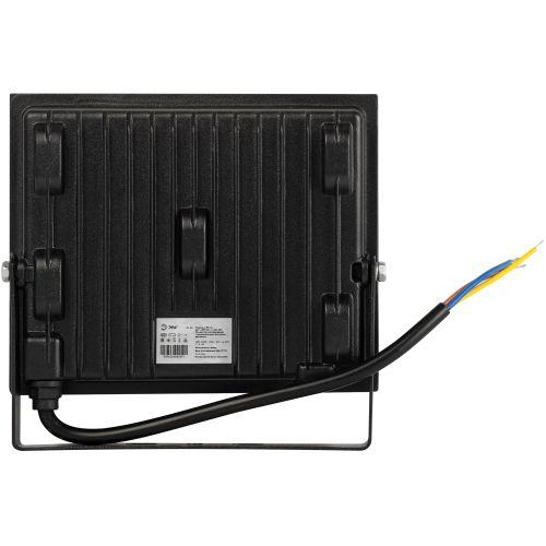 Прожектор светодиодный LPR-041-1-65K-030 30Вт 6500К 2100лм IP65 139х104х35 уличный датчик движ. нерегулир. Эра Б0043575