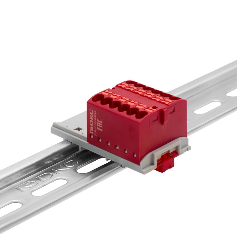 Блок распределительный с вертикал. адаптером на рейки шир. 15/35мм зажим push-in 12 точек подключения 2.5кв.мм красн. DKC DTP1-012-04SPUR-V