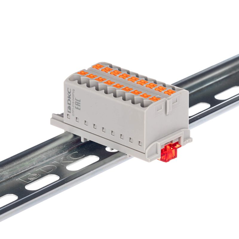 Блок распределительный с вертикал. адаптером на рейки шир. 15/35мм зажим push-in 18 точек подключения 2.5кв.мм сер. DKC DTP1-018-04SPUG-V