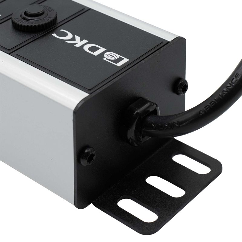 Блок распределения питания 12-м 16А C19 для 19дюйм шкафов вертикал. с индикатором сети защита от перенапряж. вх. DKC R5V12PIOPCDC19